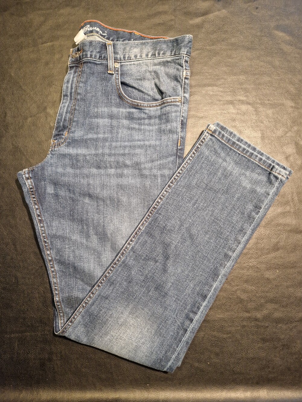 Eddie Bauer Men's Slim Straight Light Blue Jeans